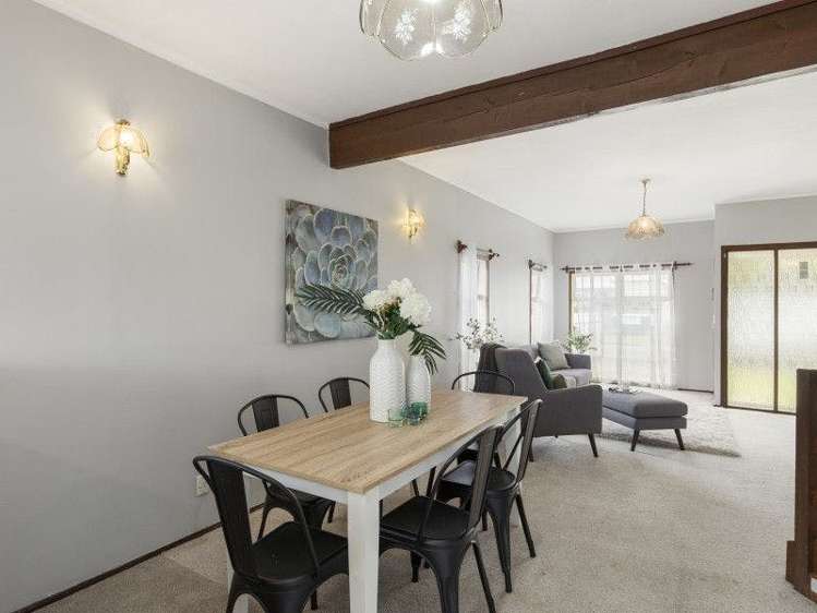 19 Charleston Avenue Boulcott_12