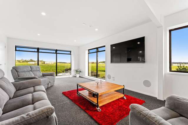 22 Runway Rise Dairy Flat_4