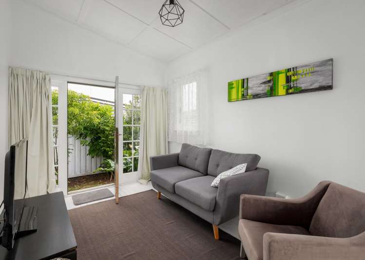 9 George Street Paeroa_10