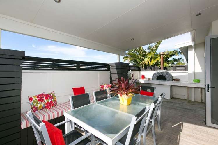 9c Dolphin Parade Bell Block_29