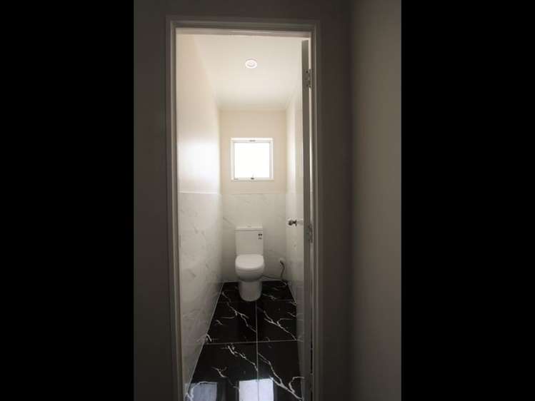 1/2 Kennington Drive Clendon Park_6