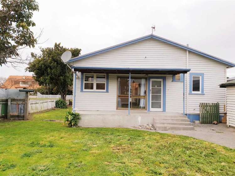 826 Caroline Road Mayfair_2