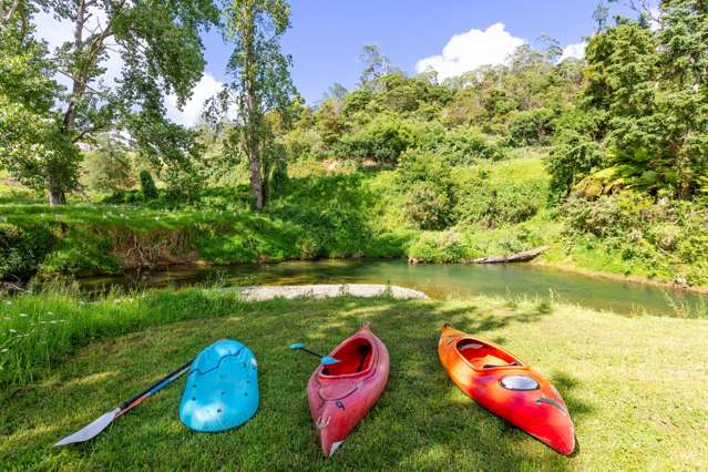 11.55 ha of riverside living