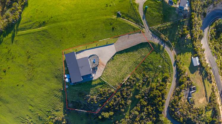 212 Black Jack Road Kuaotunu_24