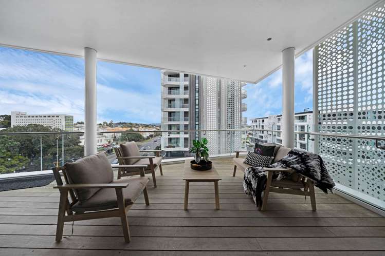 302/223A Green Lane West Epsom_24