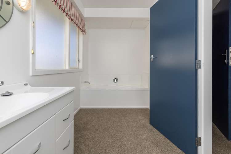 9 Marine Parade Paraparaumu Beach_7