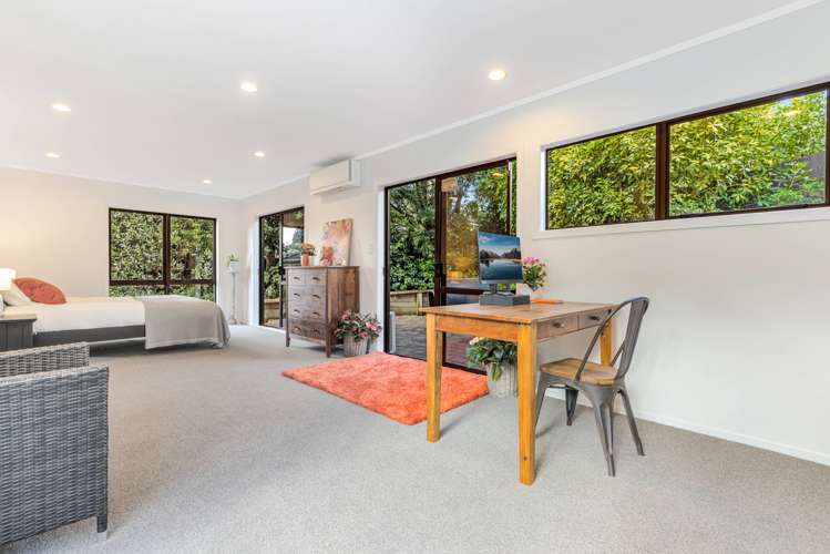 10 Coldham Crescent Saint Johns_14