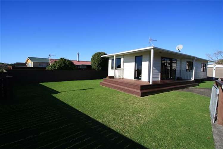 6 Camellia Avenue Bell Block_8