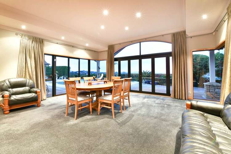 1 Myra G Place Stanmore Bay_36