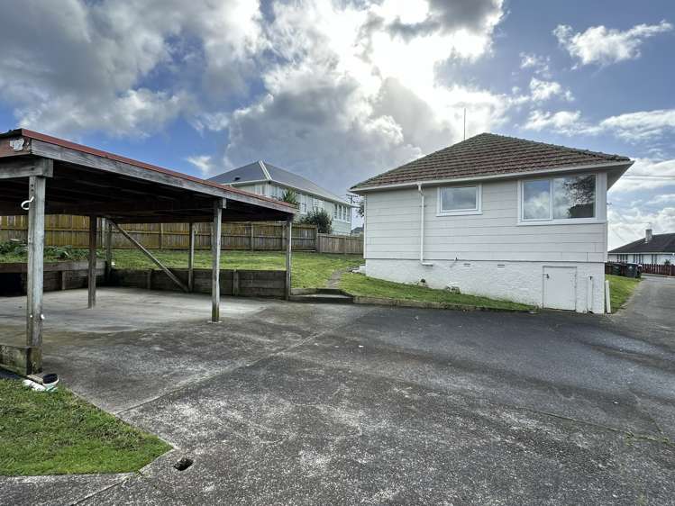 4 Caen Road Panmure_14