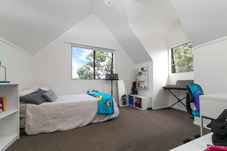 2/13 Pine Terrace Howick_11