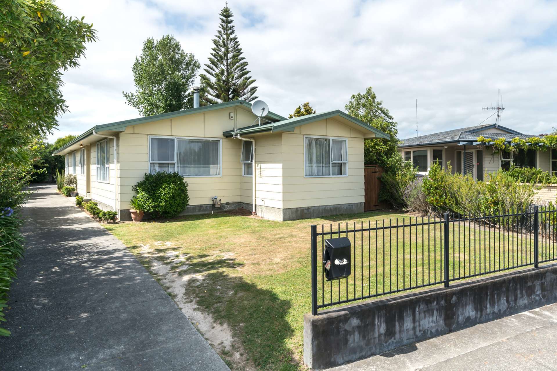 38 Somerset Crescent Highbury_0