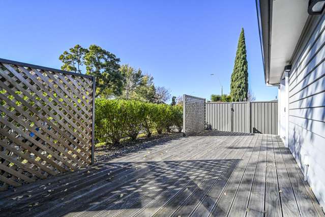 2 Tara Lane Parkvale_1