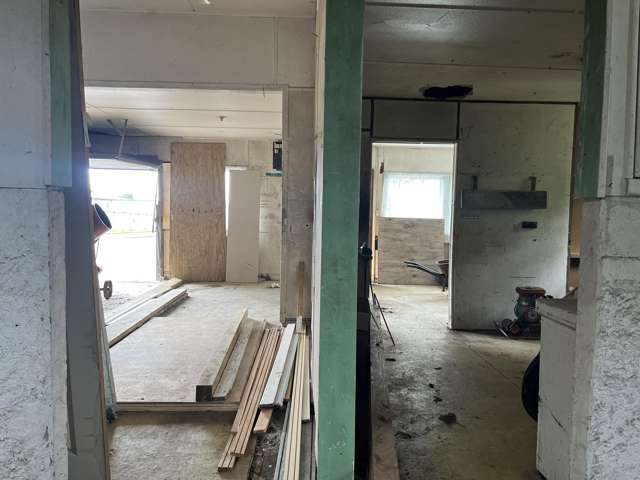 24a/1 Cowling Road Hurdon_4