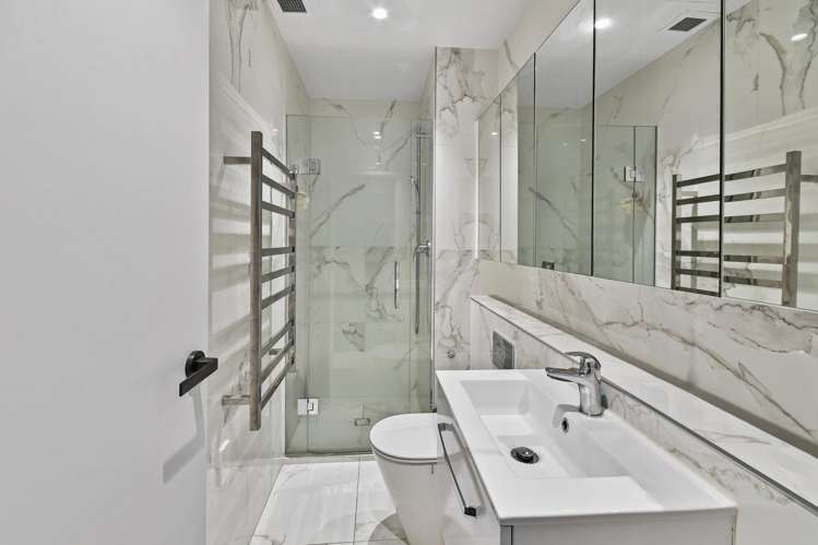 1019/41 Beach Road Auckland Central_6