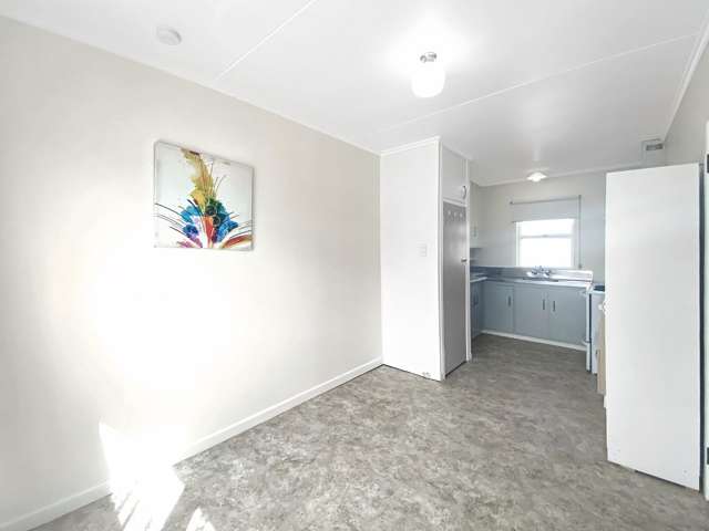 1/30 Guyton Street 1235_3