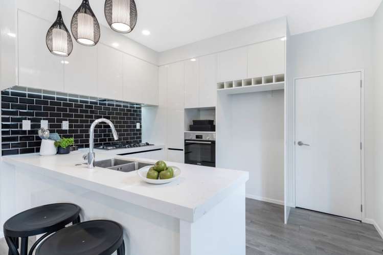 61 Seabrook Avenue New Lynn_4