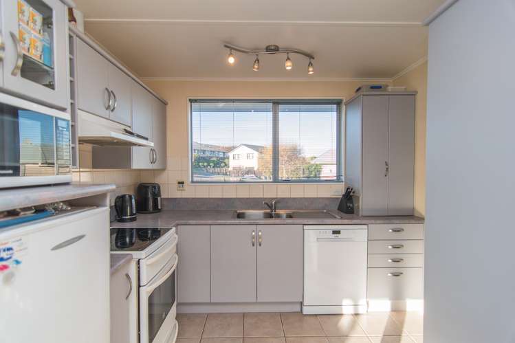 52 Balmoral Street Marchwiel_11