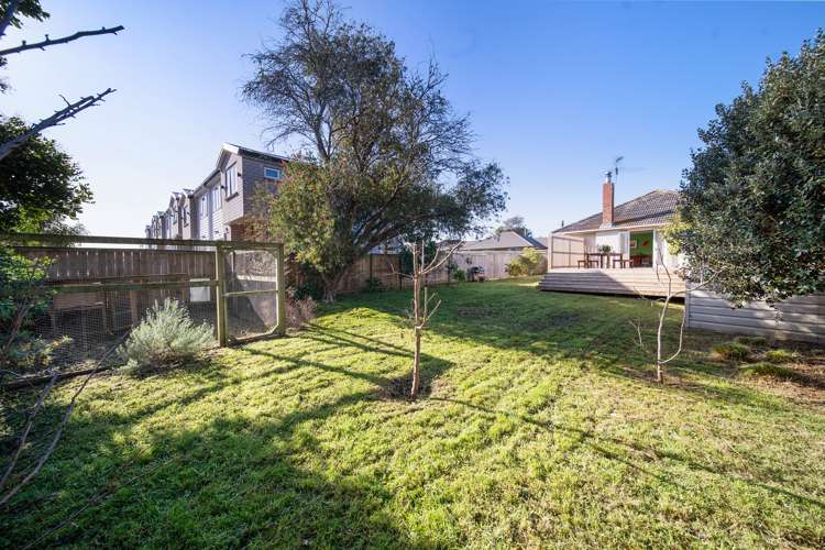 3/8 Jennifer Place Papatoetoe_23