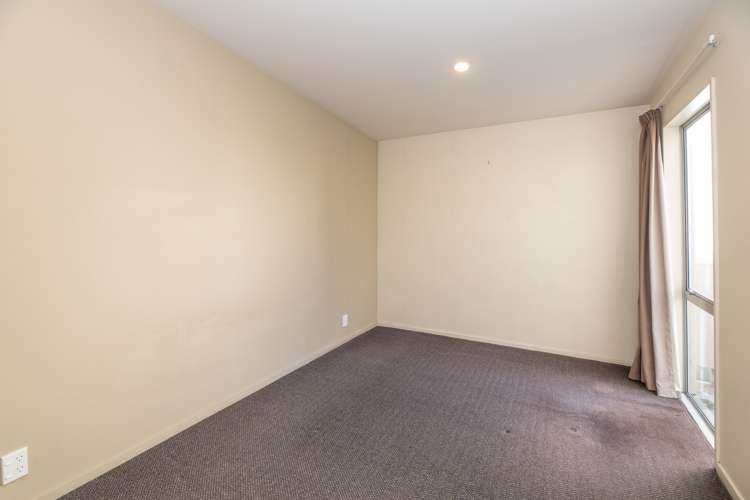 6/40 Hayton Road Wigram_4