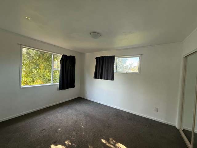 6 Cockayne Crescent Sunnynook_4