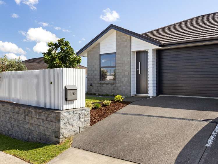 2/10 Maanihi Drive Rototuna North_14