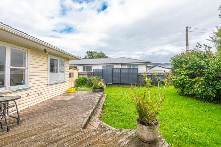 5 The Strand Wainuiomata_15