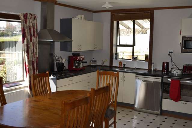 17 Side Street Clinton and Surrounds_2