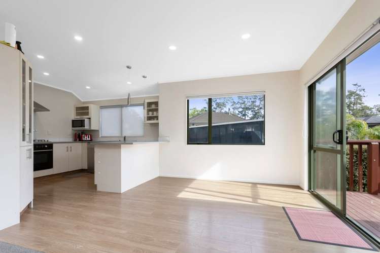 10 Blethyn Place Te Atatu South_5