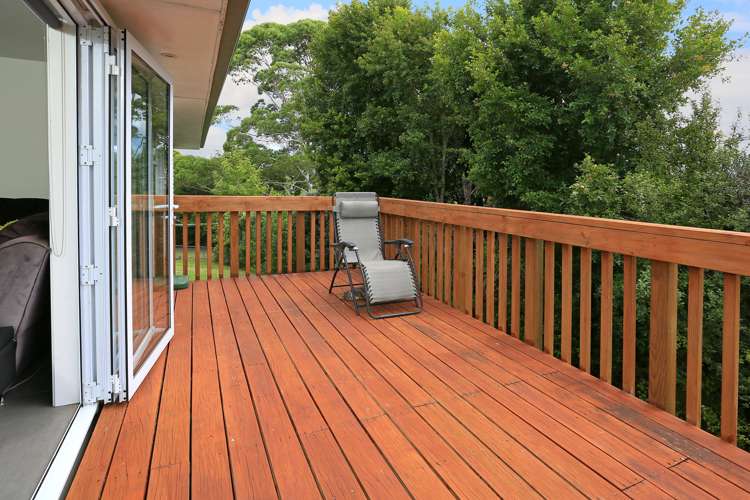 124 Flanshaw Road Te Atatu South_11