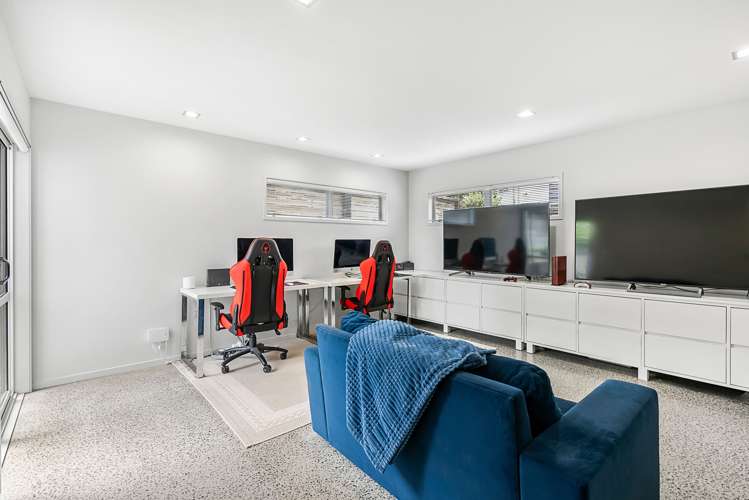 3 Dressage Lane Greenhithe_24