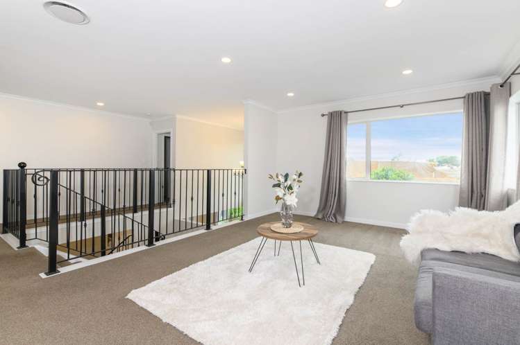 7 Ngaroma House Drive Hobsonville_24