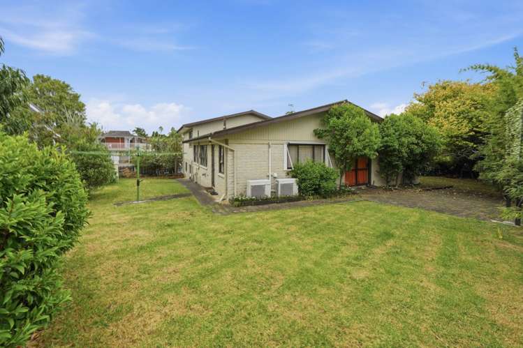 2 Lilian Place Farm Cove_23