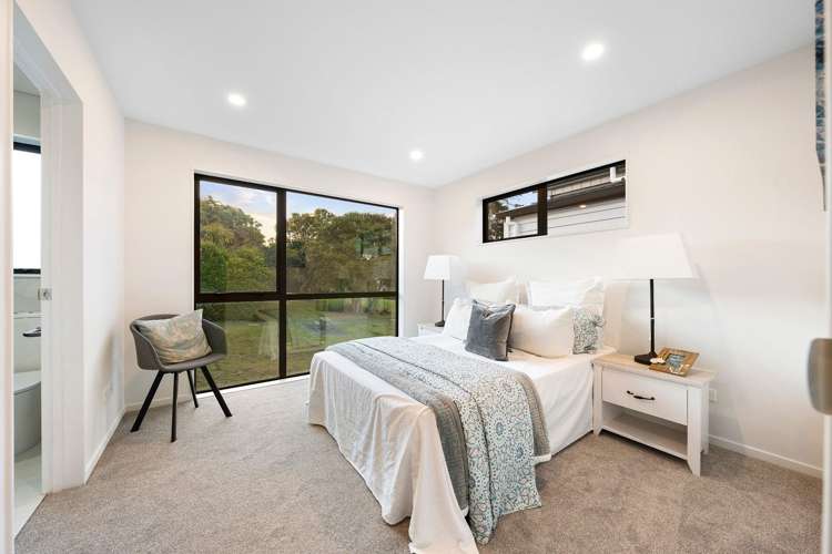 5/30A Tirimoana Road_4