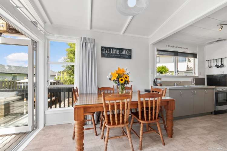 14 Allington Road Massey_7