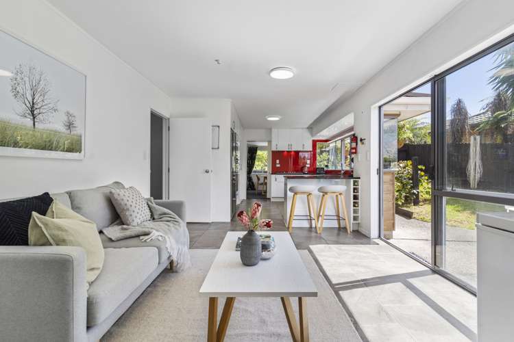 283c Glengarry Road Glen Eden_12