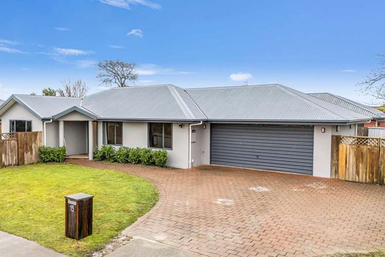 15 Otia Drive_0