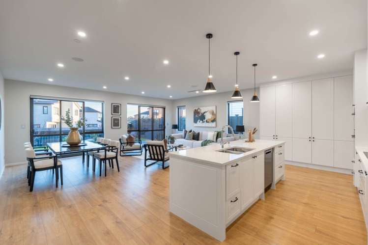 20 Headsail Drive_3
