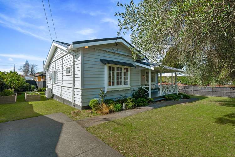 5 Rewa Street New Lynn_27