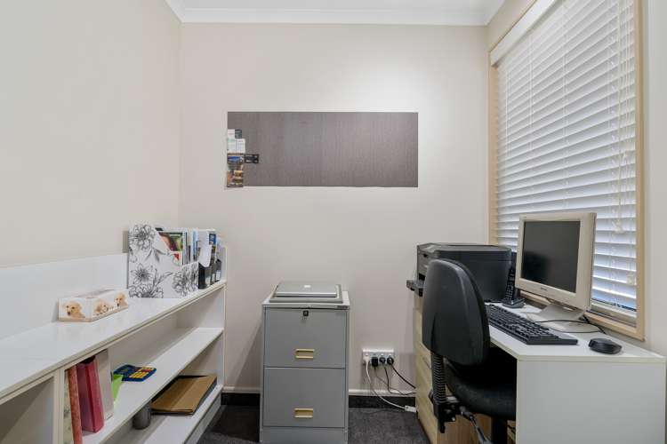 5 Strawberry Grove Richmond_12