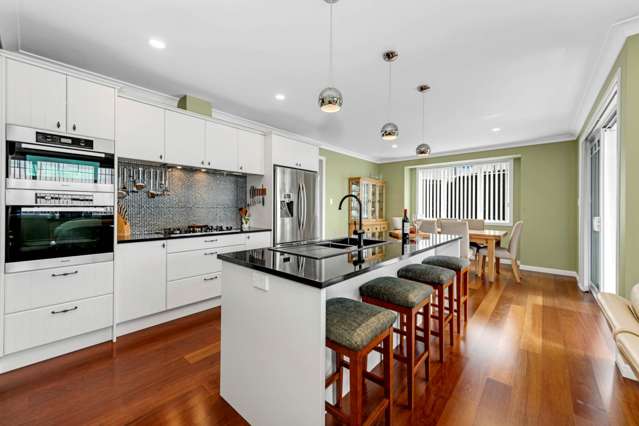 44 Liberty Crescent Beachlands_2