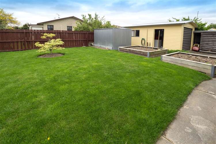 9 Burton Place Allenton_18