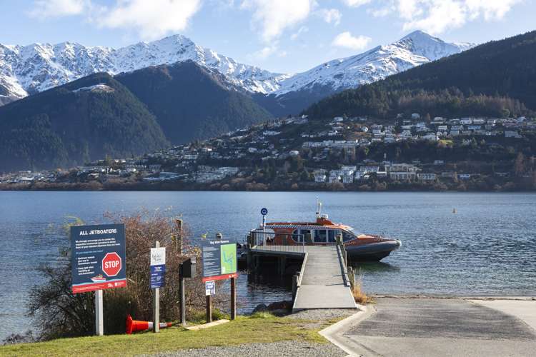 7 Bay View Road Kelvin Heights_24