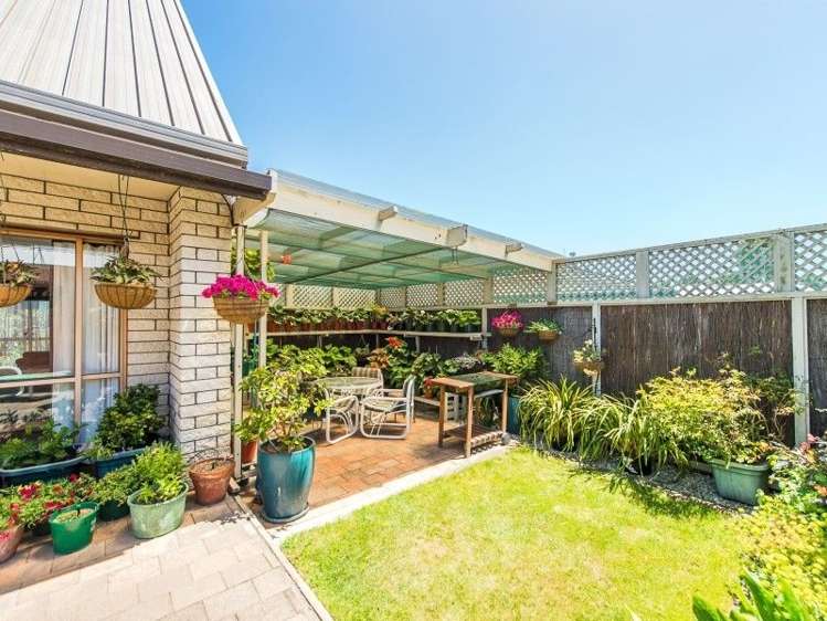 8 Essex Place Springvale_18