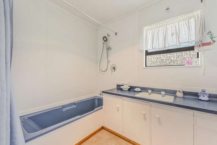 616 Abel Tasman Drive Clifton_11