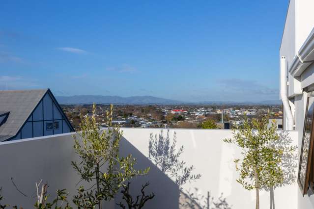 Elevated Elegance & Spectacular Views