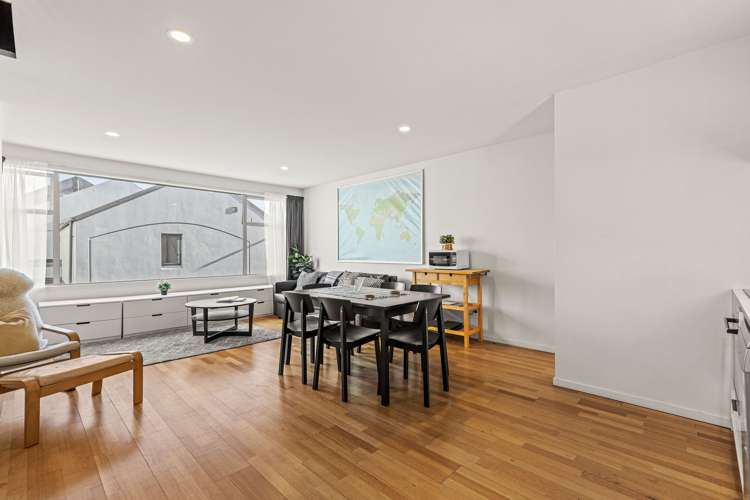 9/388 Montreal Street_5