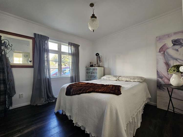 217 Bath Street Levin_12