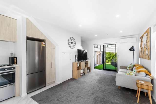 20/10 Fathom Place Te Atatu Peninsula_4