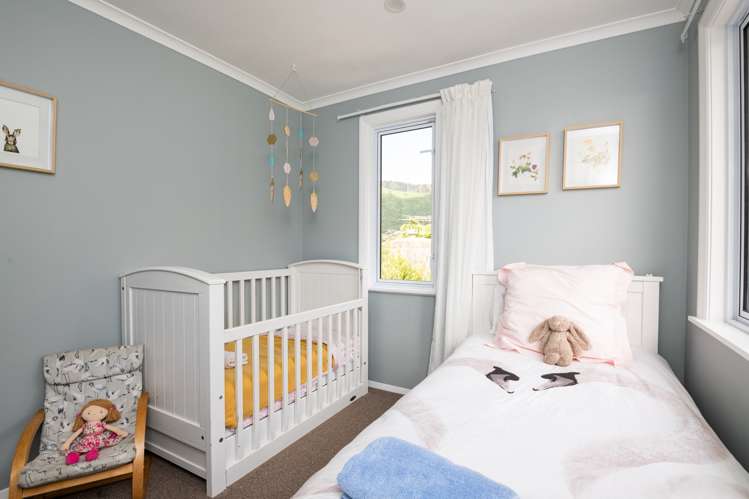 8 Tui Terrace Tawa_14